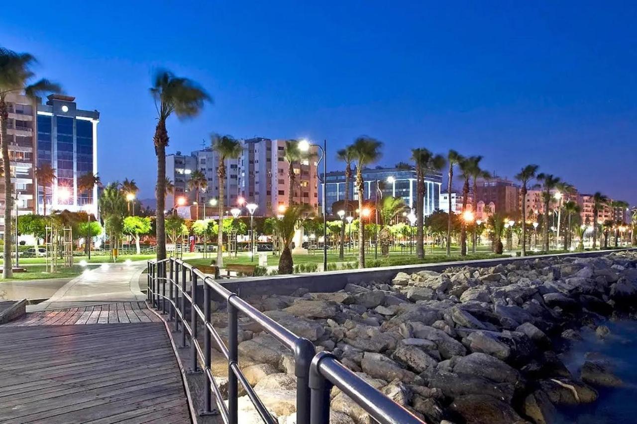 Sea Front & City Center, Amazing Sea View Limassol Exterior foto