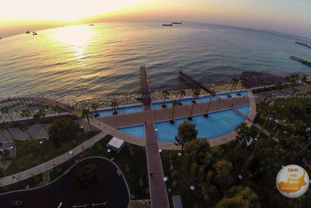 Sea Front & City Center, Amazing Sea View Limassol Exterior foto